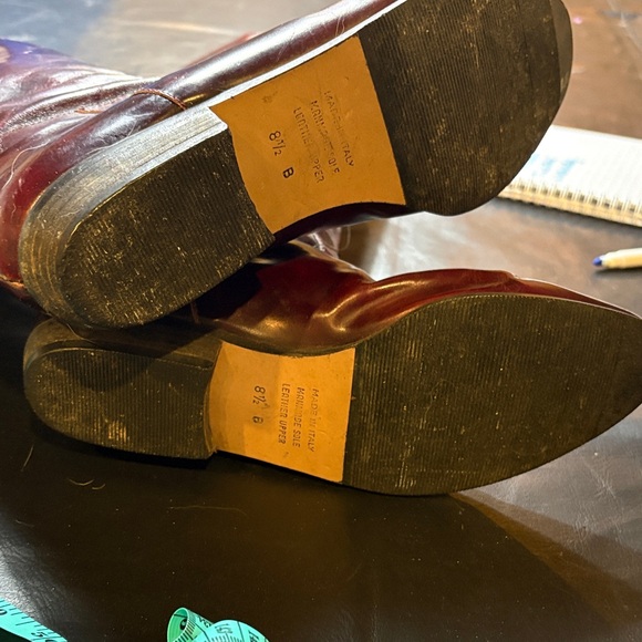 Source Unknown Deep Red Heeled Boots - Picture 6 of 9